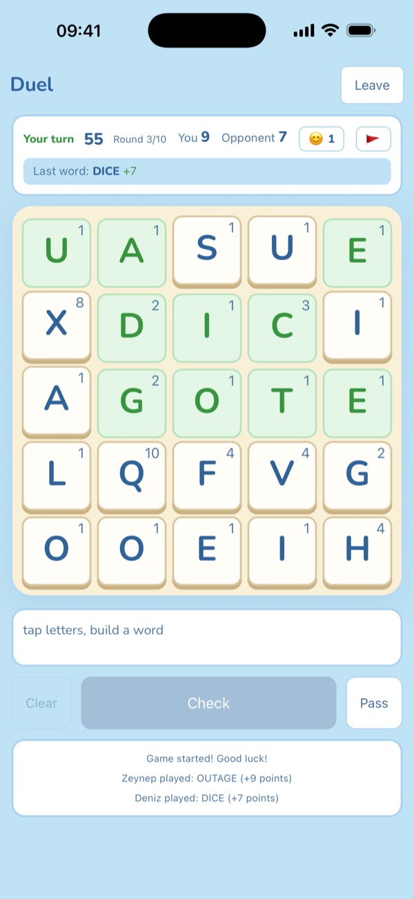 A Vokap duel in progress: two scores, the round and the shared board
